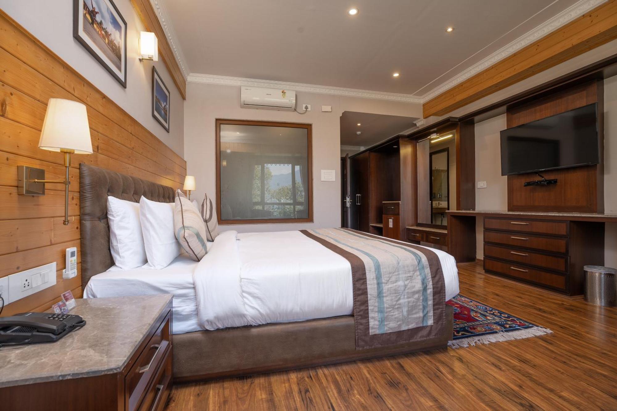 Summit Alpine Abode Hotel 5 Mins From Mg Marg 강토크 외부 사진