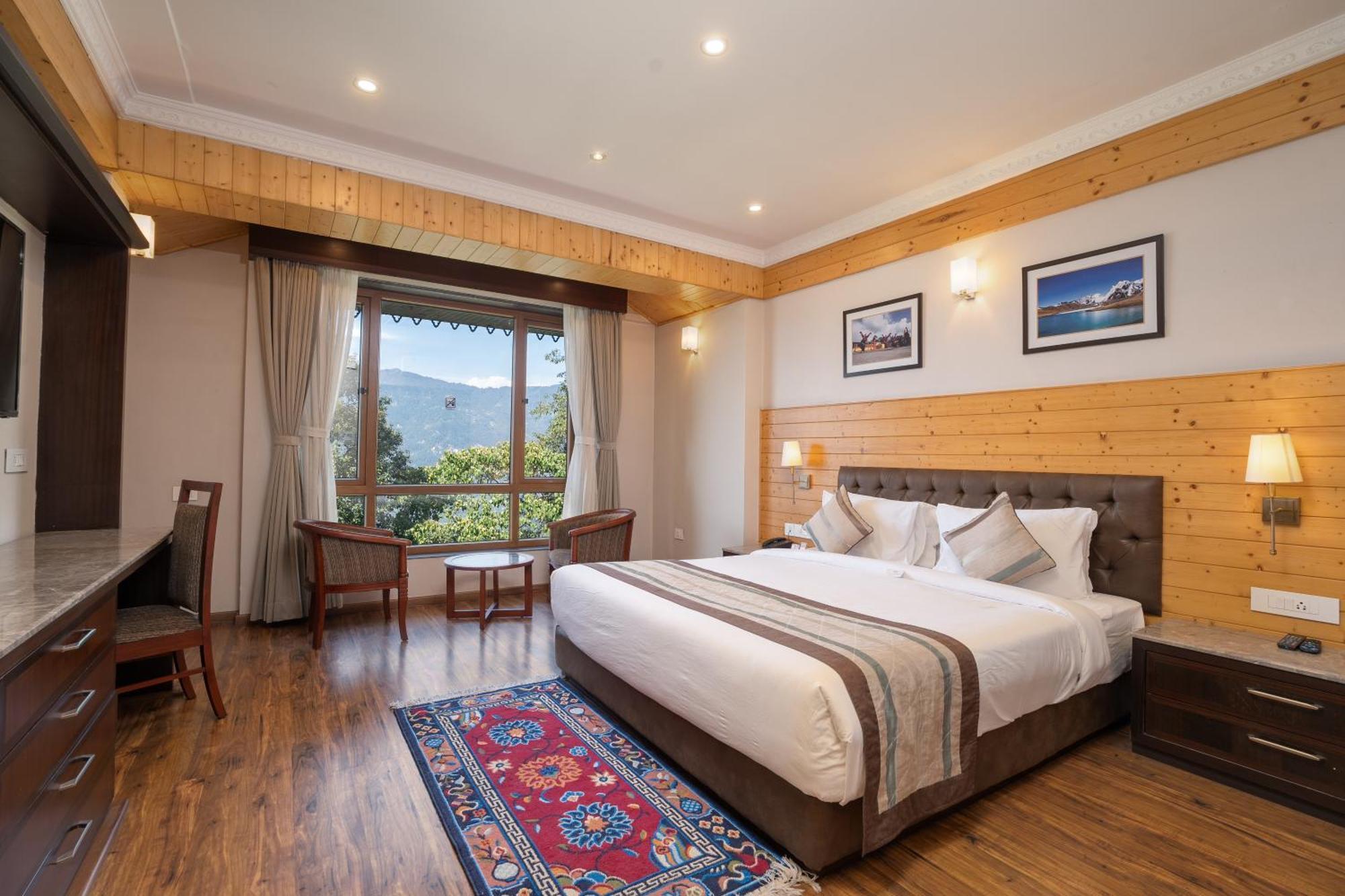 Summit Alpine Abode Hotel 5 Mins From Mg Marg 강토크 외부 사진