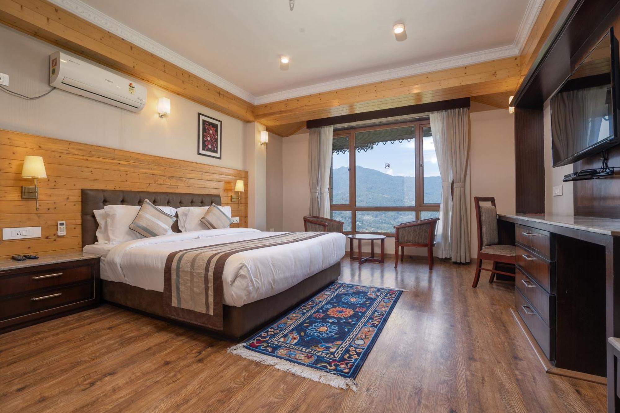 Summit Alpine Abode Hotel 5 Mins From Mg Marg 강토크 외부 사진