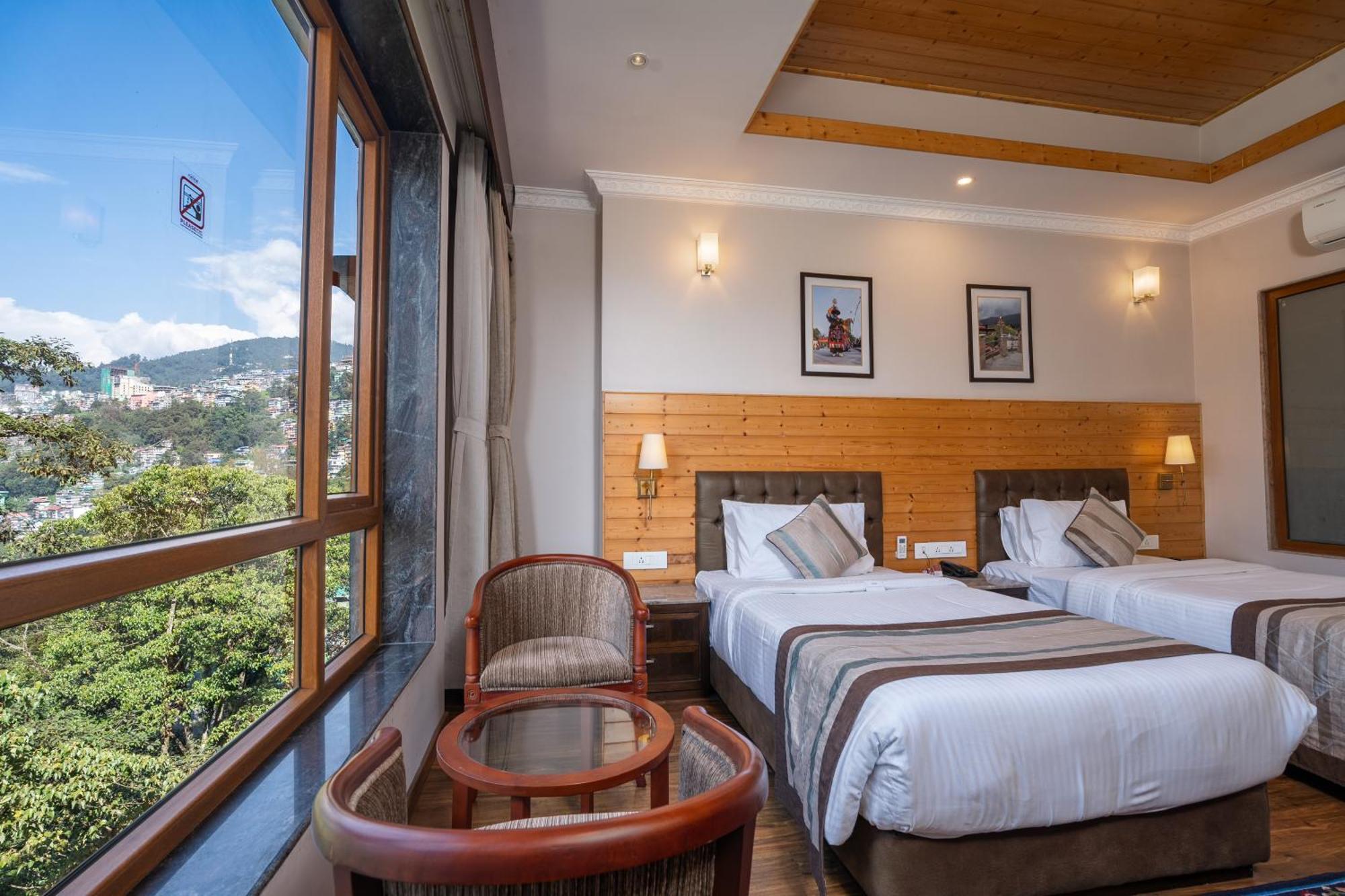 Summit Alpine Abode Hotel 5 Mins From Mg Marg 강토크 외부 사진