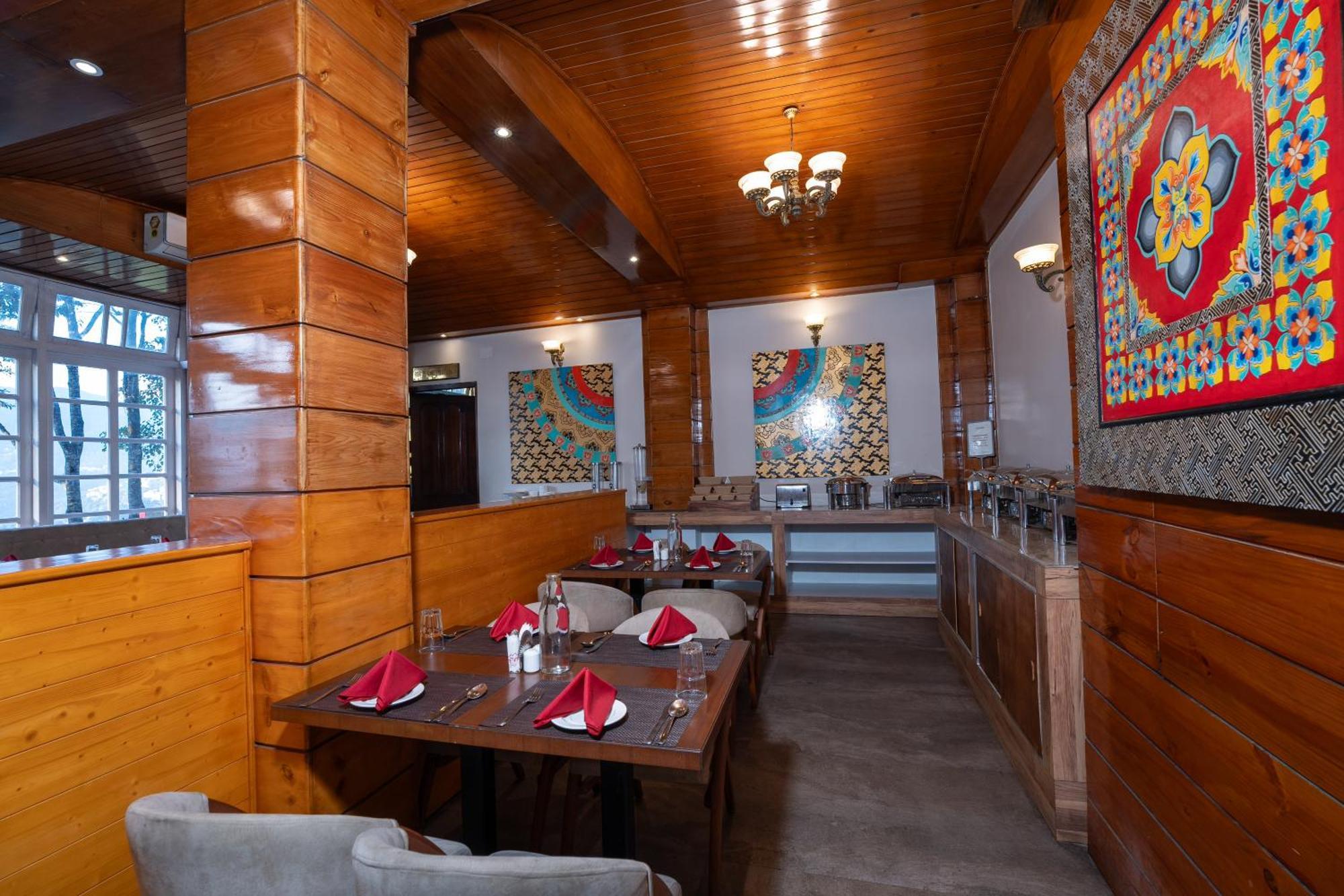 Summit Alpine Abode Hotel 5 Mins From Mg Marg 강토크 외부 사진